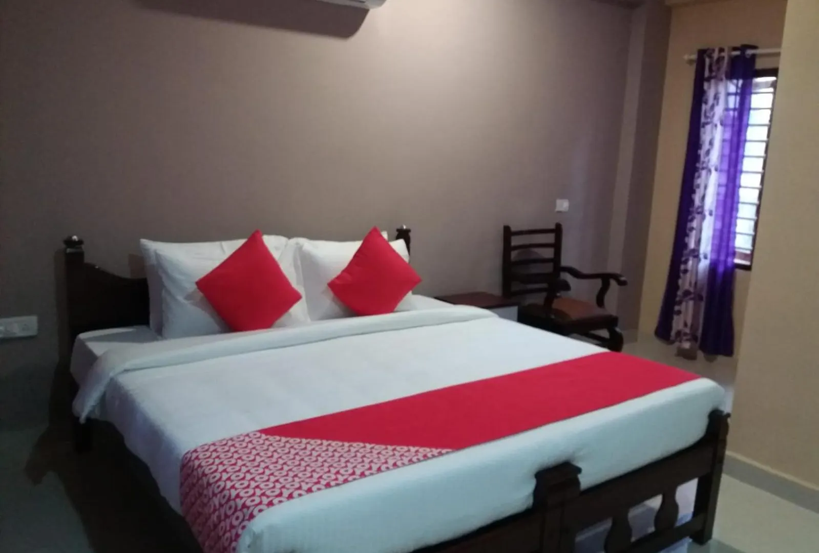 Hotel Sarangi Holidays Alappuzha